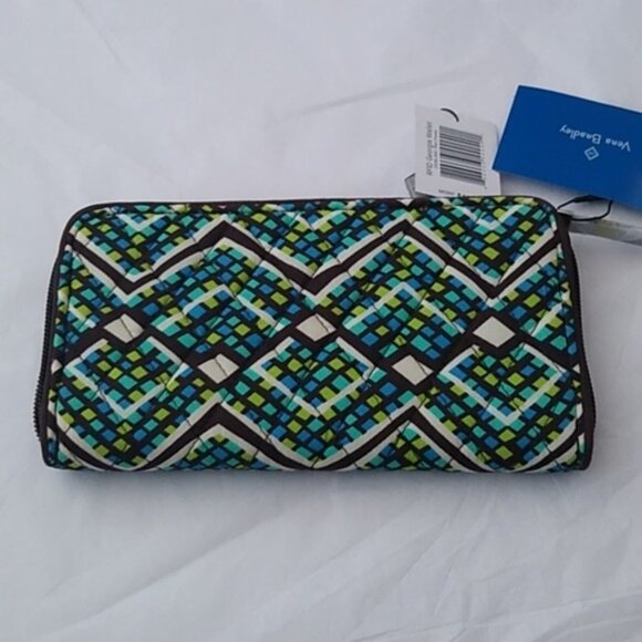 Vera Bradley RFID Quilted Cotton Georgia Wallet in Rain Forest - Picture 4 of 7
